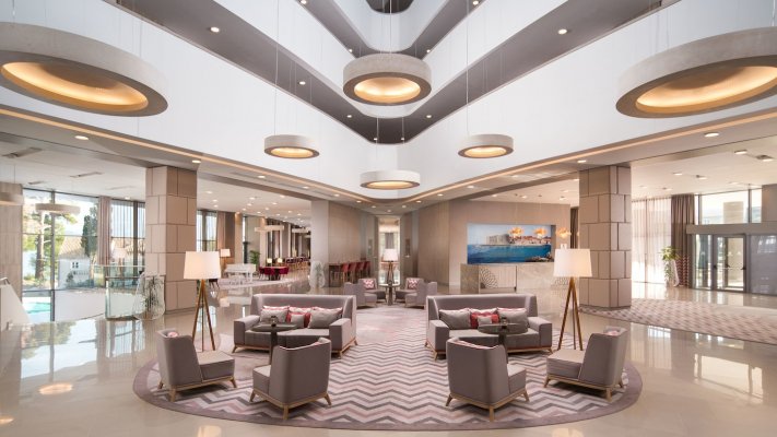 dbvsi-lobby-9443-hor-wide