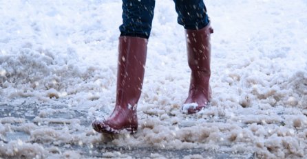 Evo kako ugrijati noge zimi: Odličan način koji će vas spasiti od hladnoće