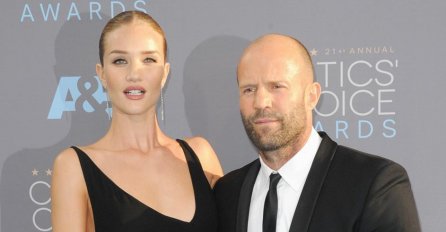 JASON STATHAM SE ŽENI SA 20 GODINA MLAĐOM ZARUČNICOM! Par je isplanirao sve detalje oko vjenčanja!