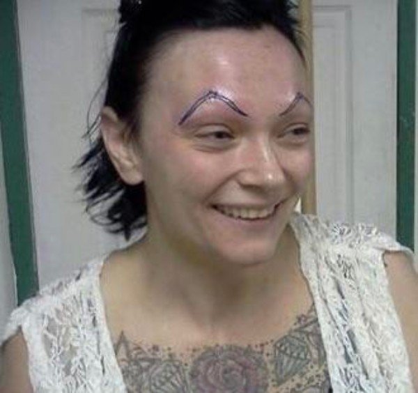 people-really-be-out-there-with-these-brows-photos-5