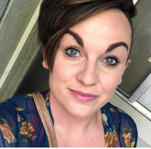 people-really-be-out-there-with-these-brows-photos-6