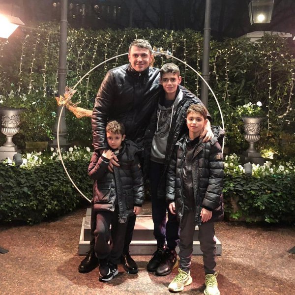 47020323-732447993798220-1274017681977962057-n