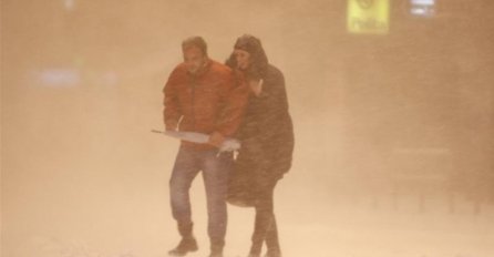 UPALJEN CRVENI METEOALARM, VEČERAS STIŽE VELIKA NEPOGODA: "Spremite se na najgore" (VIDEO)