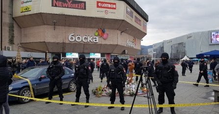 VANREDNO STANJE U BANJALUCI, POLICAJCI SVE OKUPIRALI: "Ovo je strahota" (FOTO)