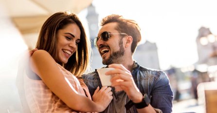 "Ode djevojka da plati račune"