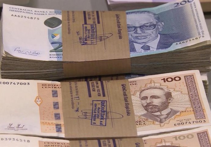 Plaća u BiH u decembru 2,5 posto viša nego godinu ranije
