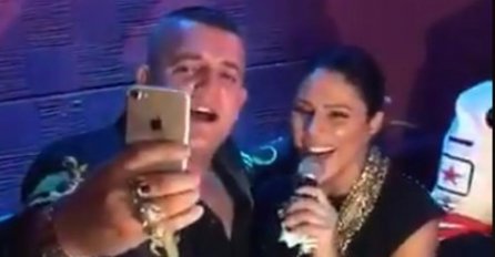 LETE PARE NA SVE STRANE Ovakvo bahaćenje još niste vidjeli: SANDRA AFRIKA NASTUPALA SAMO ZA BOGATOG ALBANCA