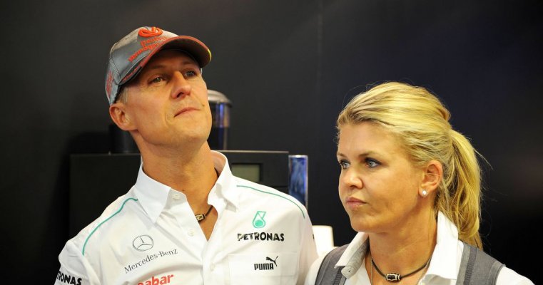 4a2a1e60-0e61-11e9-b08e-b8ca3a67761c