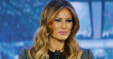 Melania u društvu OVOG muškarca slavila Novu godinu, isplivale fotografije