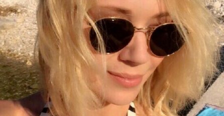 JELENA ROZGA PROŠETALA U HALJINI KOJA JE SKORO PROVIDNA: "Ajmeee kako si zgodna, gori sve"