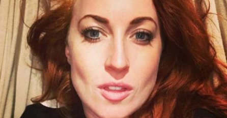 POJAVILA SAM SE U KANCELARIJI BEZ GRUDNJAKA I PROŠETALA PRED SVIMA: Njihova reakcija me je ostavila BEZ TEKSTA! (FOTO)