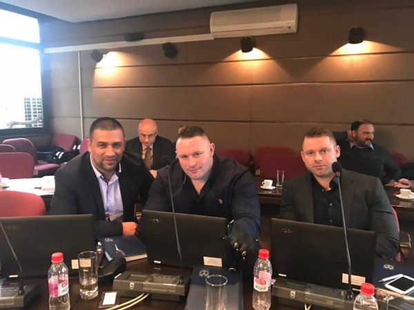 49342408-2379064875499204-6841090481061888000-n