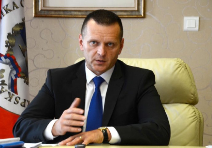 Opozicija traži ostavku ministra policije RS Dragana Lukača
