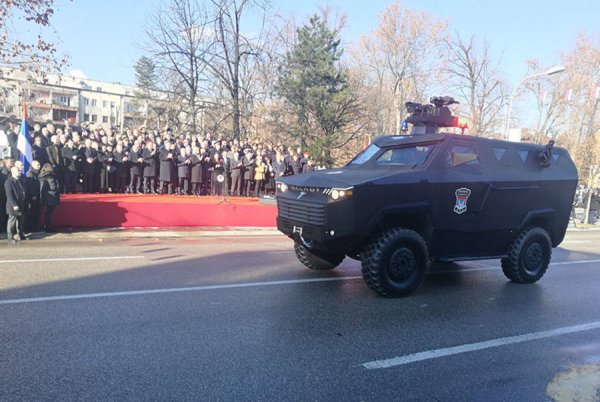 dan-republike-defile-despot1-foto-slobodan-popadic