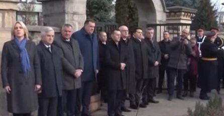 U BANJA LUCI ZAVRŠEN SVEČANI DEFILE, EVO KO JE SVE BIO SA DODIKOM: "I njega je pozvao" 