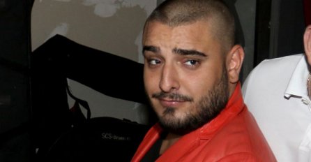ŠTA URADI OD SEBE?  Darko Lazić namazao crnu masku na lice i izazvao gomilu komentara, SVI SE PITAJU GDJE SU MU OBRVE