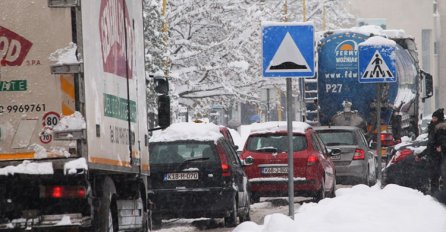  Na snazi i dalje zimski uvjeti vožnje