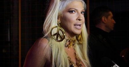 OVO JE DOKAZ, KARLEUŠA JEDNOM FOTOGRAFIJOM POTVRDILA SVE PRIČE: Uslikala se sa njim, SADA JE KRAJ