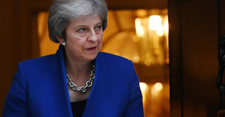 May poziva zastupnike da još jednom prouče sporazum o Brexitu