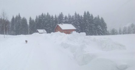 Prekinuta putna komunikacija prema srebreničkim naseljima Luka i Krušev Do