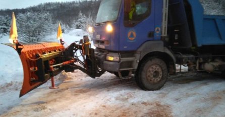 Pripadnici FUCZ čiste put do srebreničkih sela Luka i Krušev Do