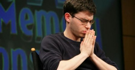 ISPITE ĆETE POLAGATI KAO OD ŠALE: Šampion u pamćenju objašnjava trik kako da zapamtimo bilo šta (VIDEO)