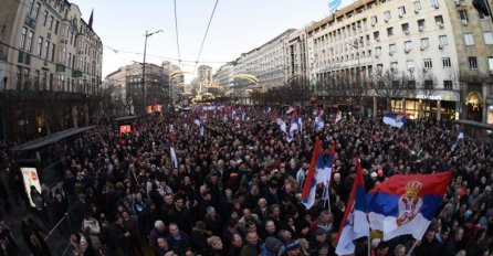 PUTINU NEĆE BITI DOBRO KAD OVO VIDI: Više od 100.000 LJUDI blokiralo Beograd, NOSE TRANSPARENTE, OVO SE JOŠ NIJE DESILO (FOTO)