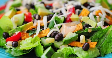VRIJEDI PROBATI: Ako budete jeli ovu salatu, vaš mozak će raditi brže i bolje!