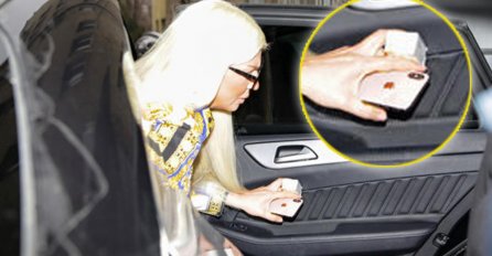 DRAMA U STUDIJU "ZVEZDE GRANDA", JELENA SE TRESE I KRIJE OD SVIH: Evo šta je ponijela sa sobom i od toga se NE ODVAJA! (FOTO)