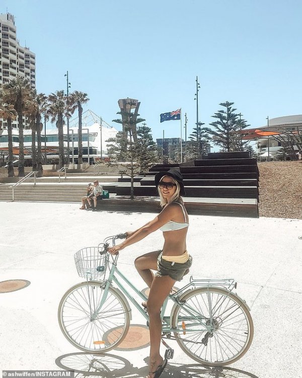 8793684-6614565-image-a-4-1548076476292