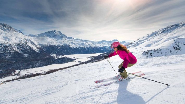 woman-alpine-skier-918x516