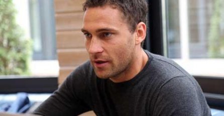  LJUBAVNICA PREKLINJE DUŠKA DA SE RAZVEDE OD JELENE: Procurili novi detalji, ovo od njega niko nije očekivao 