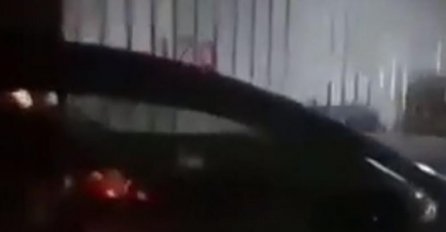 MUŠTERIJA MU NIJE HTJELA PLATITI ZA POPRAVKU AUTA, PA SE ON OSVETIO: Razlupao mu auto, pogledajte na šta liči (VIDEO)