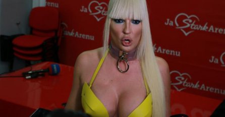 ISPLIVALA NOVA SLIKA JELENE KARLEUŠE, OBJAVIO JE NJEN PRIJATELJ: Vranješ će poludjeti, EVO ŠTA JELENA RADI! (FOTO)