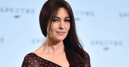 Majka joj je NAJLJEPŠA žena svijeta, a ona će vas tek OSTAVITI BEZ DAHA: Kćerka Monike Belucci sinoć se pojavila na reviji u Parizu i NIKO NIJE MOGAO DA VJERUJE KAKO IZGLEDA