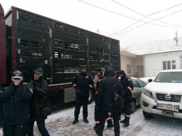 nis-evakuacija-jasenovik-20-830x0