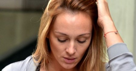 "Ugasite se, podrško, odmah, i ja ću!" Oglasila se Anabela na rođendan ovom porukom, pa sve obrisala, ali PREKASNO, SUZE SAME TEKU (FOTO)