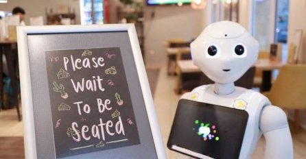 LJUDI VIŠE NISU POTREBNI: U ovom kafiću će vas poslužiti ROBOT! 