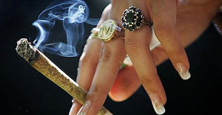 STRAŠNO: Naučnici otkrili kako marihuana zapravo djeluje na tinejdžere! 