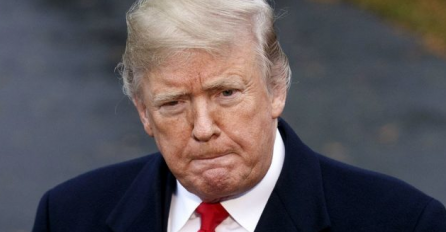 Trump napao svoju tajnu službu: "Pasivni su i naivni"