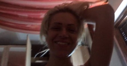 PJEVAČICA ZABRINULA SVE PORUKOM NAKON ŠTO SU OBJAVLJENE NJENE SLIKE: "Htjela sam da vrištim, ne mogu da hodam, a onda si došao ti"