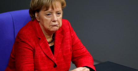 Merkel najavila da će ugasiti svoj profil na Facebook