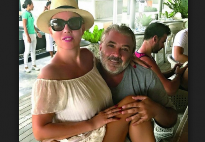 ŠTA TO RADE? BRENA i BOBA  se LUDO provode na egzotičnom OSTRVU, a sin Stefan ih je UHVATIO u ovom izdanju! (FOTO)