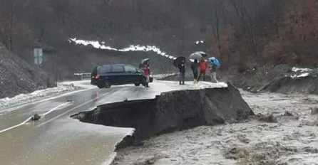 POPLAVE RAZRUŠILE BIH: Blokirano više putnih pravaca, sve ekipe civilne zaštite na terenu, EVO GDJE JE NAJGORA SITUACIJA