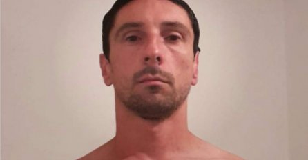 OPSADNO STANJE, MONSTRUM KOJI JE UBIO OCA TROJE DJECE JE NAORUŽAN I NA SLOBODI: Policija sa dugim cijevima blokirala grad,  MJEŠTANI U PANICI!