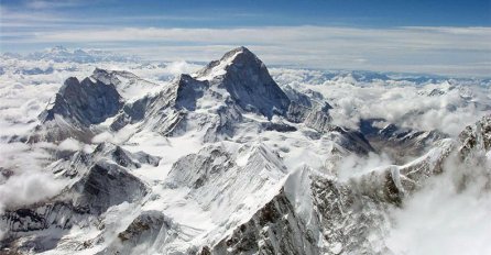 Naučnici otkrili dvije planine 100 puta veće od Mont Everesta