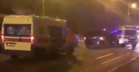 STRAVIČAN LANČANI SUDAR, POVRIJEĐENA TRUDNICA: Hitna na licu mjesta 