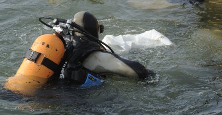 TUGA DO NEBA: Izvukli tijelo djevojčice iz jezera, njenog oca i dalje traže