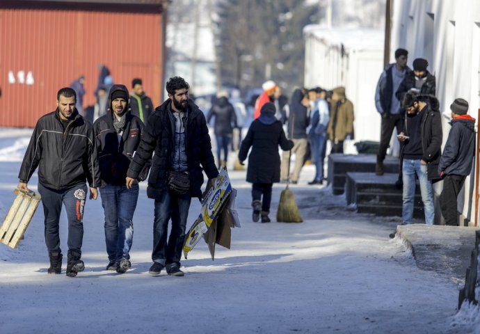 Zaustavljeno oko 270.000 migranata koji su krenuli ka EU