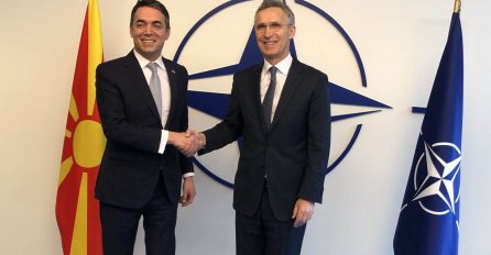 Makedonija potpisala protokol za članstvo u NATO-u